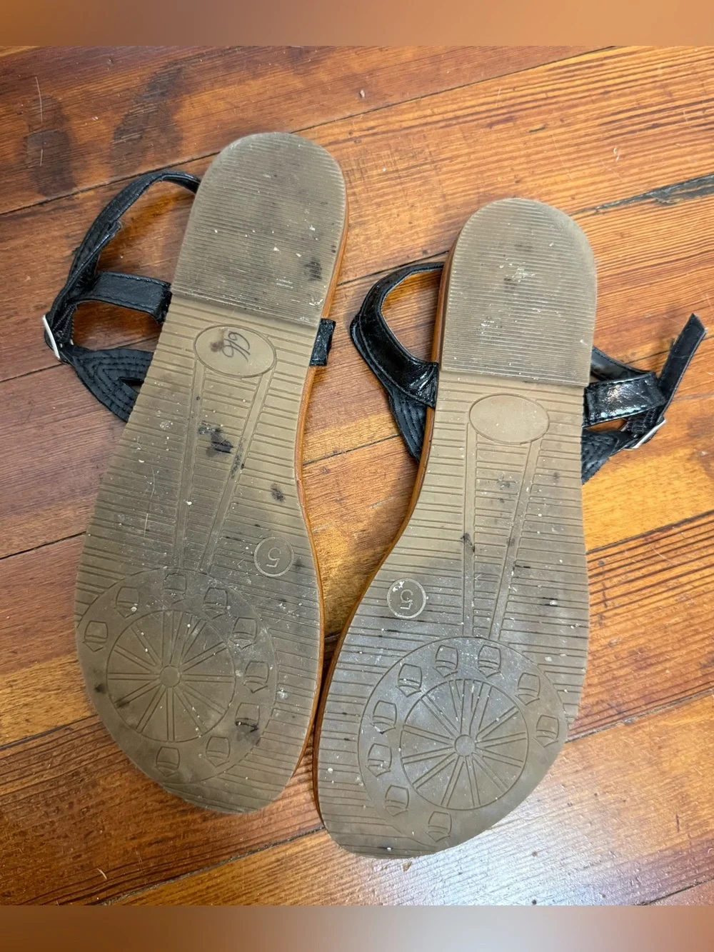 Cat & Jack Black Braided T-Strap Sandals with Tan Footbed